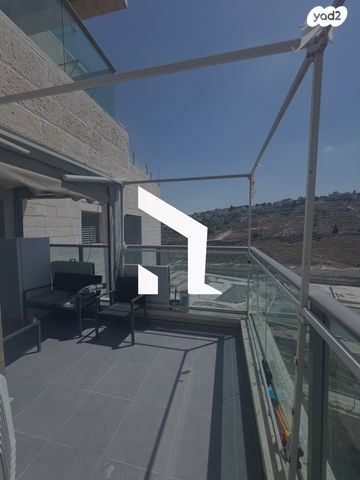 דירה, גרשון אבנר, ארמון הנציב, תלפיות מזרח, ירושלים