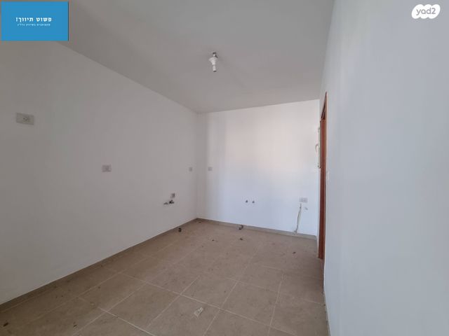 דירה, אלה, החורש, חריש