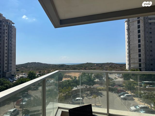 דירה, חוט השני, עין הים, חדרה