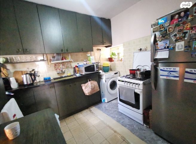 דירה, אח"י אילת, כפר סבא