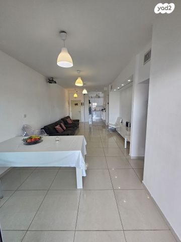 דירה, שמואל הנגיד 5, אשדוד