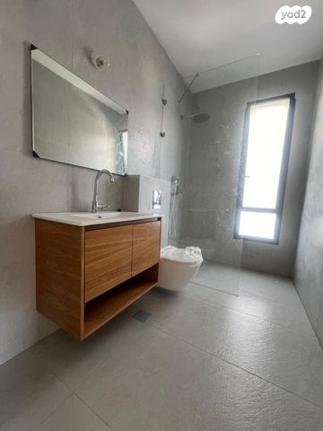 בית פרטי/ קוטג', השופטים 32, מרכז כרכור, פרדס חנה כרכור