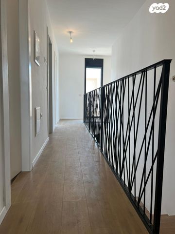 בית פרטי/ קוטג', השופטים 32, מרכז כרכור, פרדס חנה כרכור