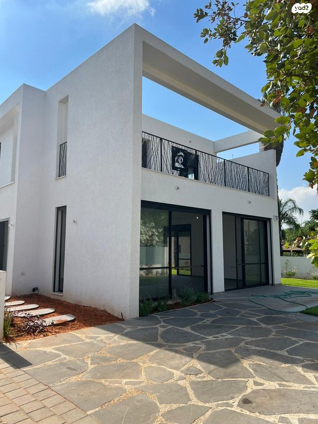 בית פרטי/ קוטג', השופטים 32, מרכז כרכור, פרדס חנה כרכור