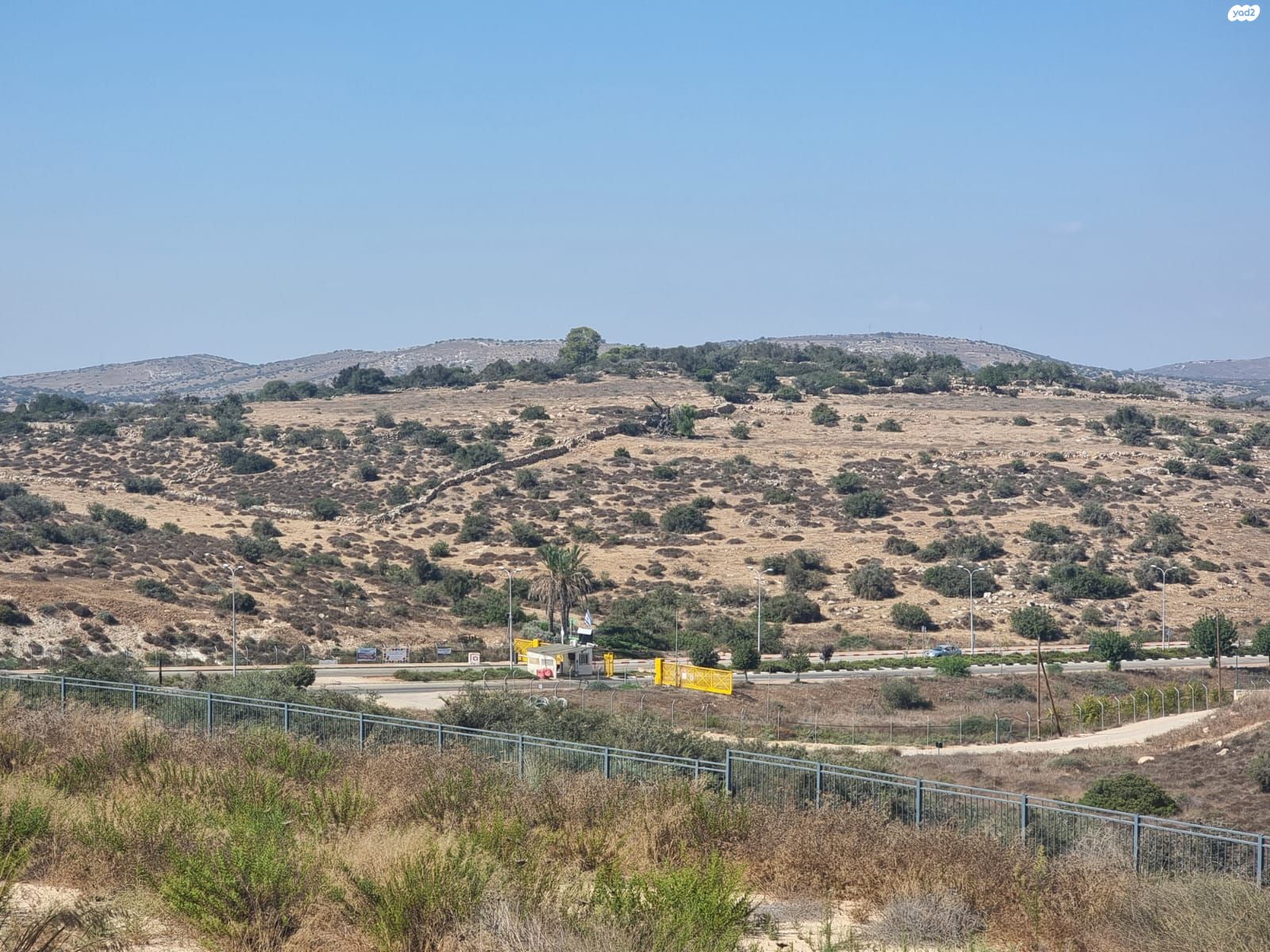 מגרשים