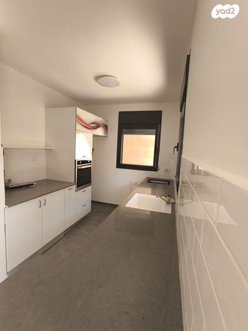 דירת גן, אנג'לו לוי ביאנקיני, מרכז העיר, ירושלים