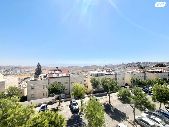 דירה, דן פגיס, פסגת זאב, ירושלים