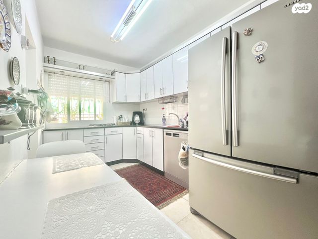 דירה, דן פגיס, פסגת זאב, ירושלים