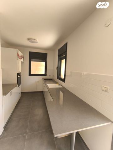 דירת גן, אנג'לו לוי ביאנקיני, מרכז העיר, ירושלים