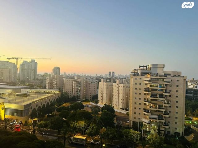 דירה, שדרות חיים וייצמן, צפון מערב מרכז העיר, נתניה