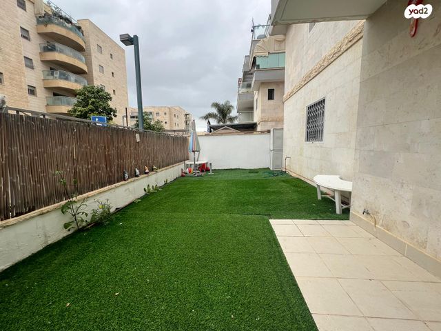 דירת גן, משה קהירי, רמות הרכס, באר שבע