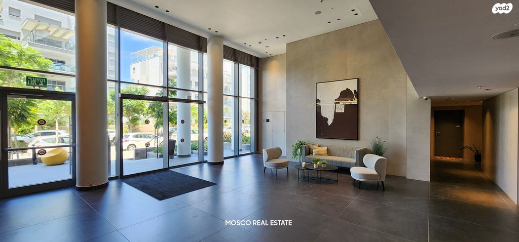 גג/ פנטהאוז, אבן עזרא 36, מרכז, הרצליה