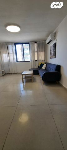 דירה, יצחק אבינו 20, שכונה ד', באר שבע