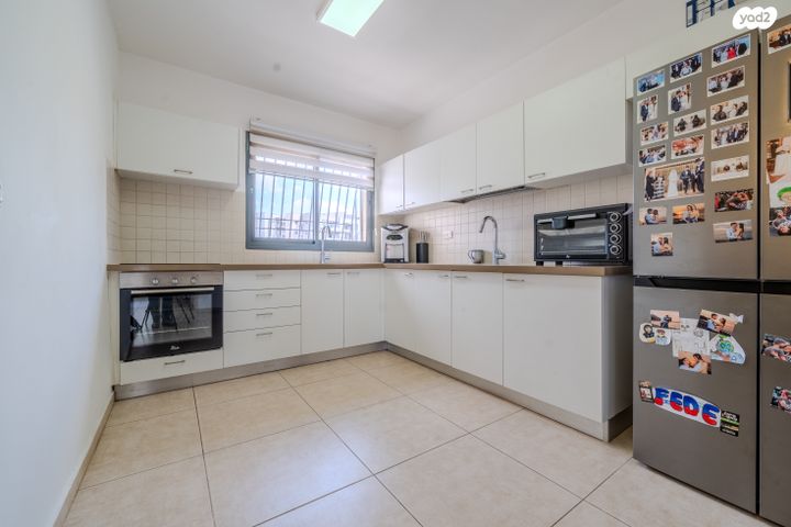 דירה, טופז 23, אבני חן, חריש