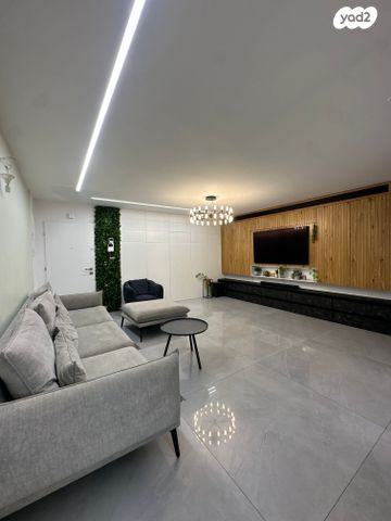 דירת גן, הנביאים, מודיעין מכבים רעות