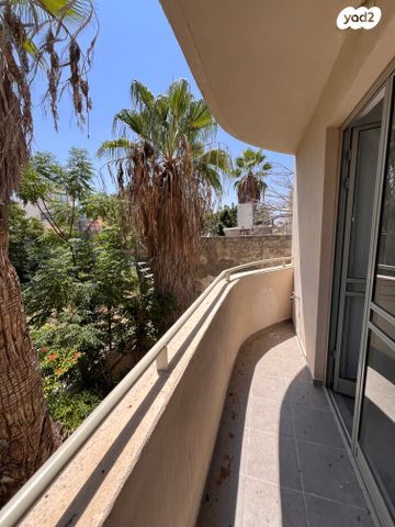 דירה, הדולפין, עג'מי, גבעת העליה, תל אביב יפו