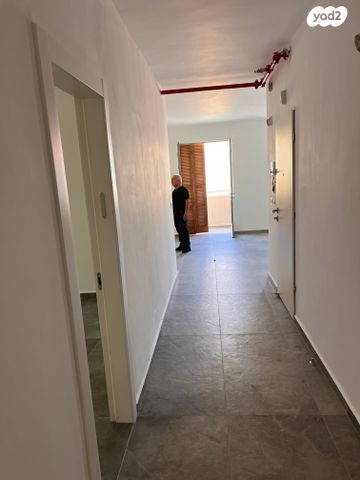 דירה, הדולפין, עג'מי, גבעת העליה, תל אביב יפו