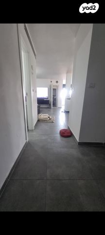 דירה, מעפילי אגוז 84, נווה חן, תל אביב יפו