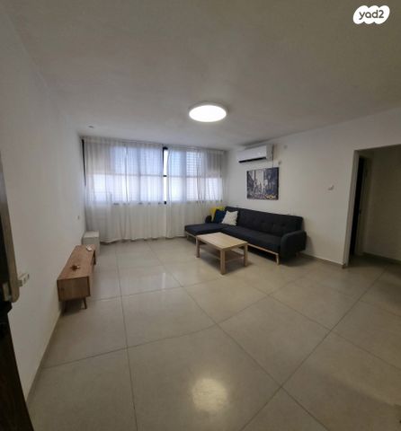 דירה, יצחק אבינו 20, שכונה ד', באר שבע