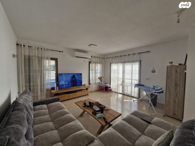 בית פרטי/ קוטג', אסא קדמוני 7, נווה ברבור, כפר שלם מערב, תל אביב יפו