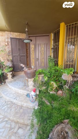 דו משפחתי, נווה אלון, לוד