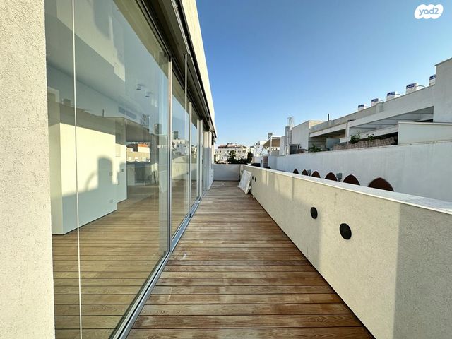 גג/ פנטהאוז, מל"ן 23, כרם התימנים, תל אביב יפו