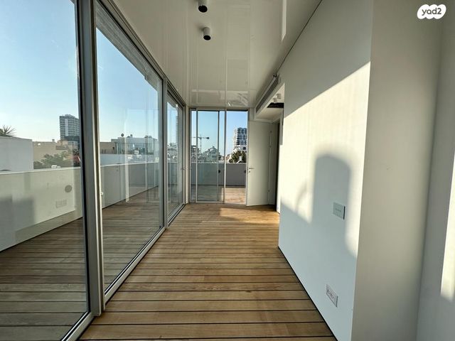 גג/ פנטהאוז, מל"ן 23, כרם התימנים, תל אביב יפו