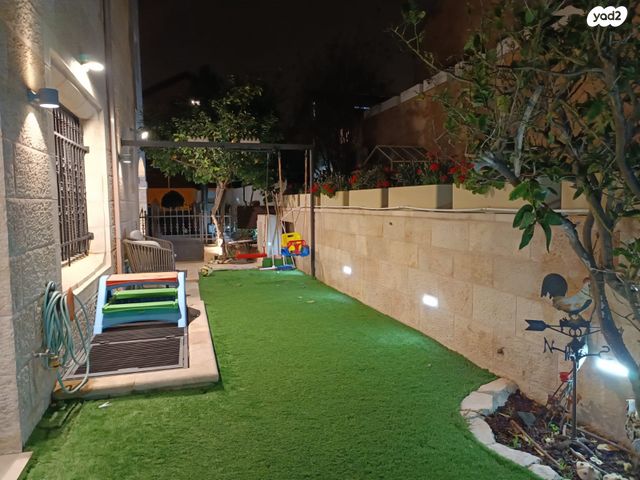 דו משפחתי, תלתן, רמת שרת, ירושלים