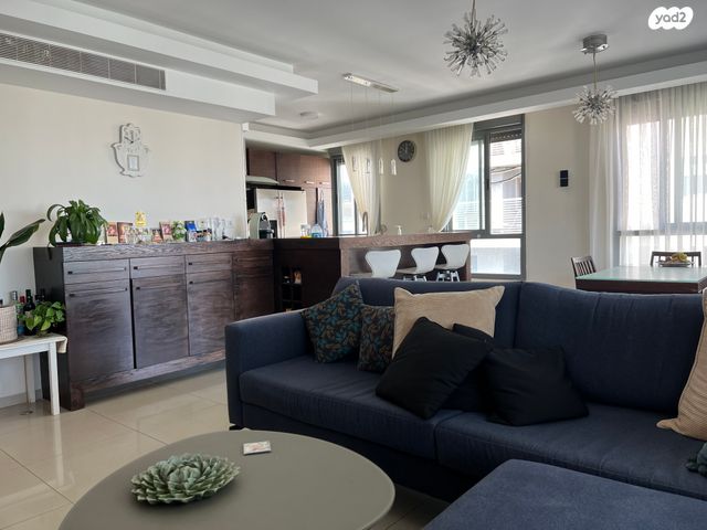 גג/ פנטהאוז, יחזקאל שטרייכמן, הגוש הגדול, רמת אביב החדשה, נופי ים, תל אביב יפו