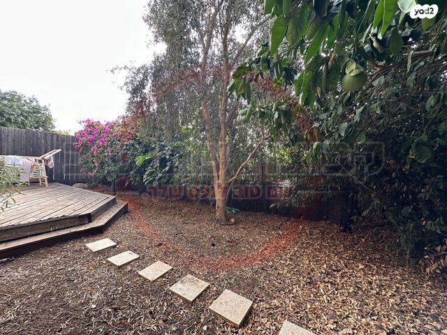 דו משפחתי, חבצלת, גן נר, גן נר