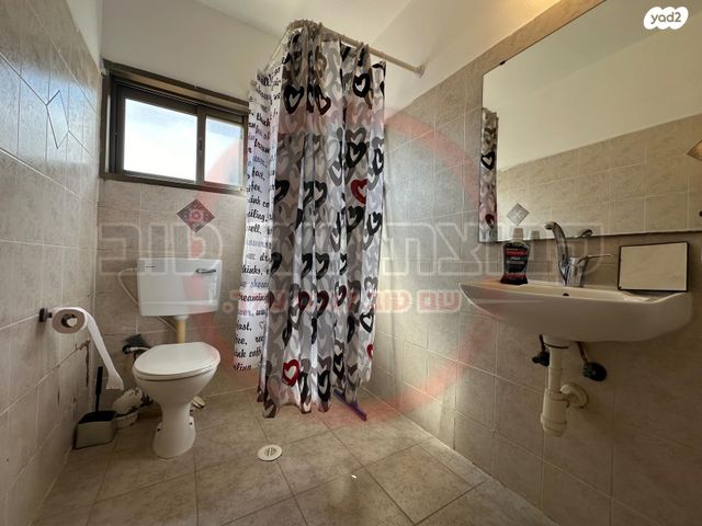 דו משפחתי, חבצלת, גן נר, גן נר