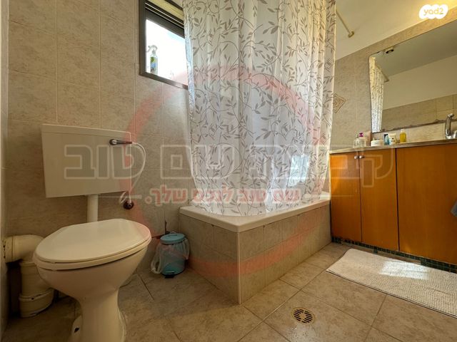 דו משפחתי, חבצלת, גן נר, גן נר