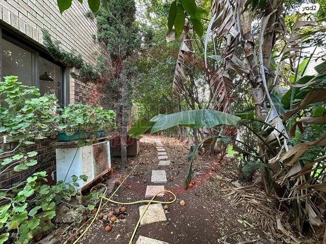 דו משפחתי, חבצלת, גן נר, גן נר