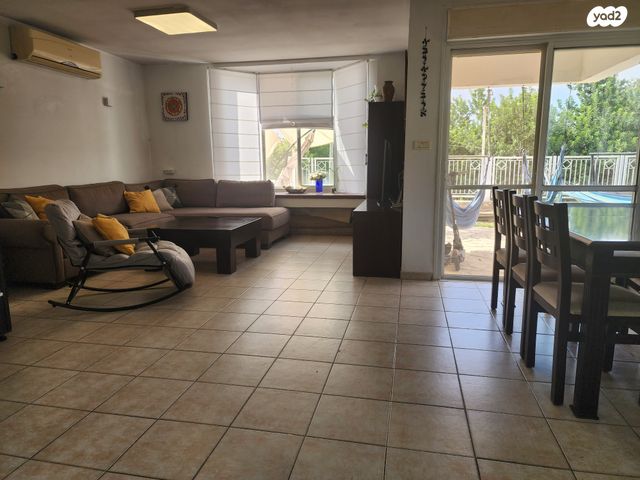 בית פרטי/ קוטג', כפר ורדים