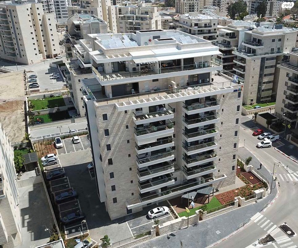 עוזי חיטמן 
