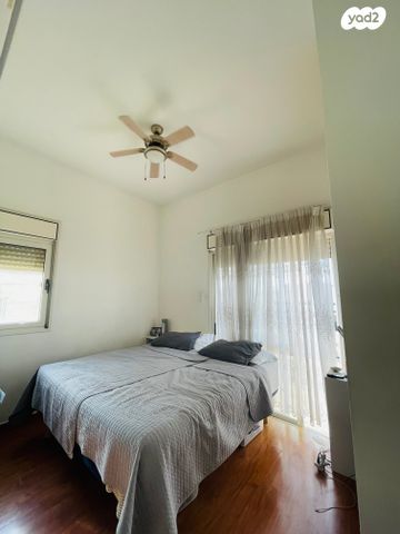 בית פרטי/ קוטג', אסתר המלכה, מוריה, מודיעין מכבים רעות