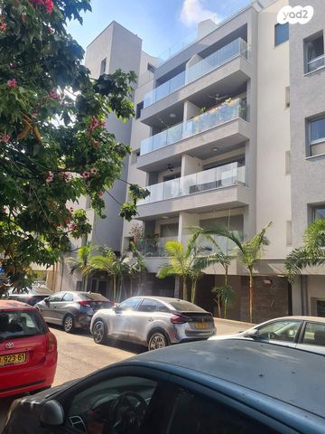 דירה, יונתן הופסי, הצפון החדש - צפון, תל אביב יפו