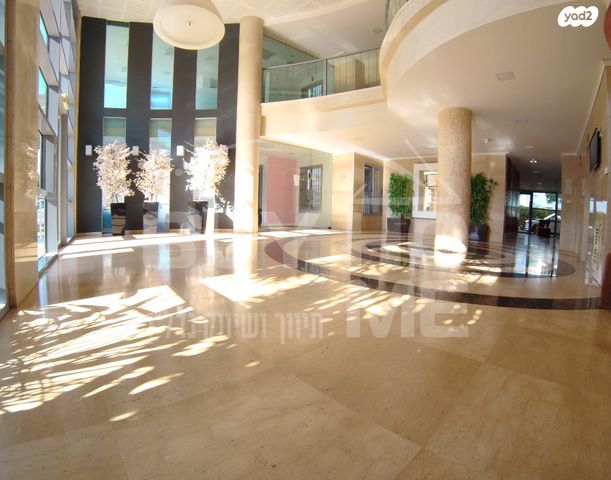 דירה, דרך דגניה 61, קרית השרון, נתניה