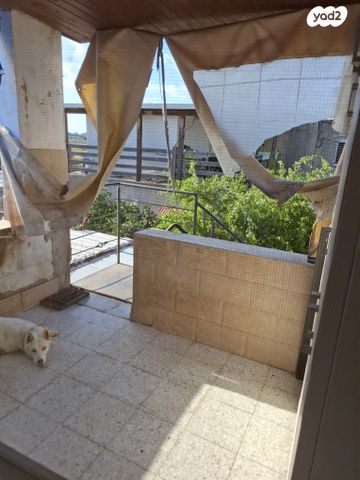 דירה, שיבת ציון 3, פרוסטיג, קרית אתא