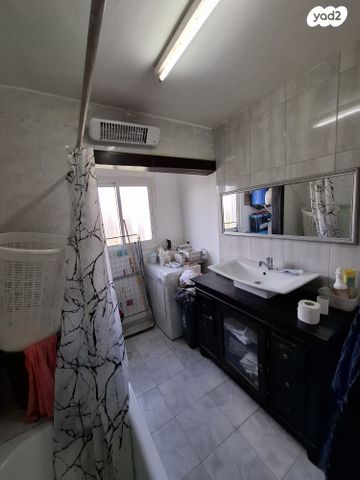 דירה, שיבת ציון 3, פרוסטיג, קרית אתא