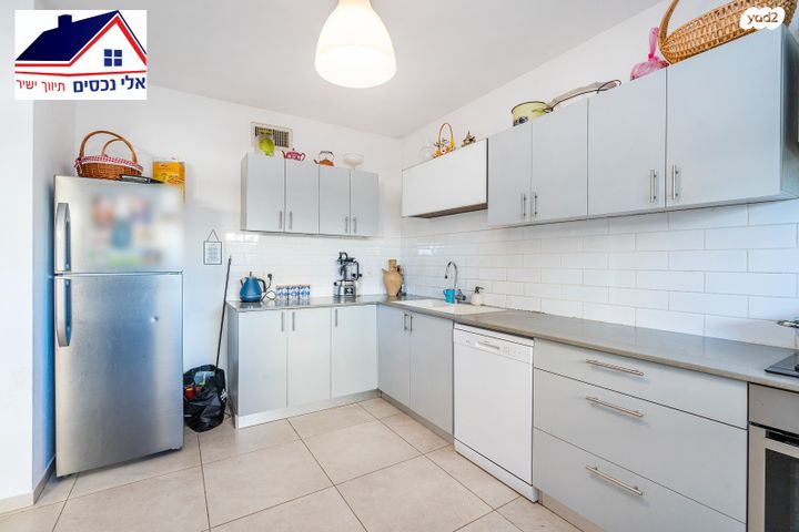 דירת גן, אורן 52, החורש, חריש