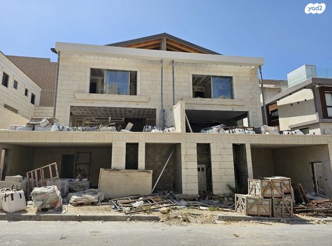 דו משפחתי, החליל, שאר העיר, גבעת זאב