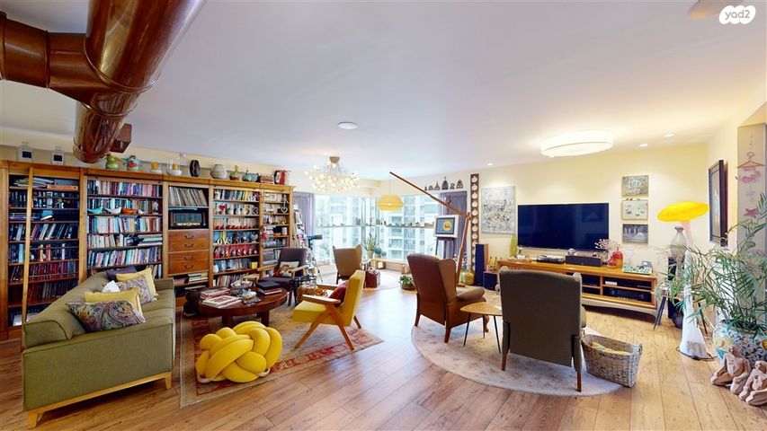 גג/ פנטהאוז, ערבי נחל, גבעתיים