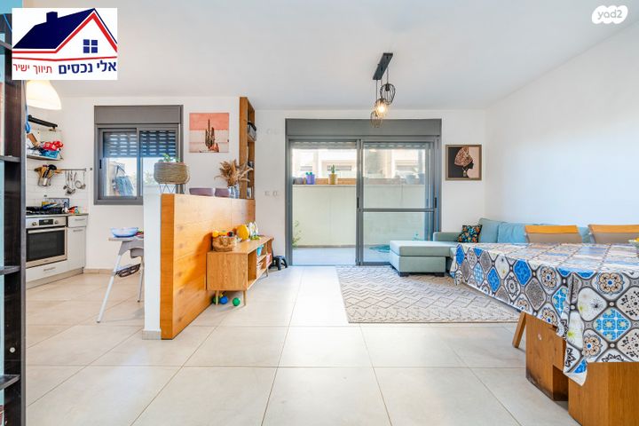 דירת גן, אורן 52, החורש, חריש