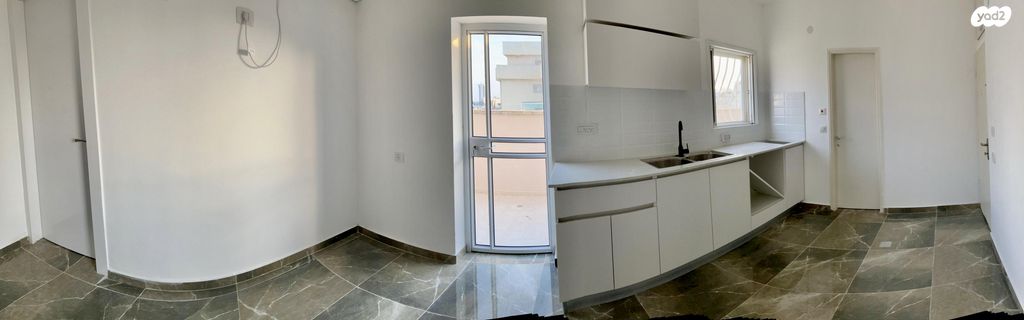 פתח תקווה 33