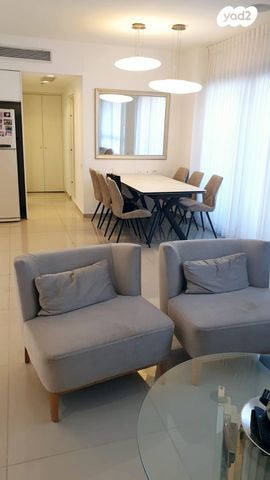 דירה, ניסים אלוני, צמרות איילון, פארק צמרת, תל אביב יפו