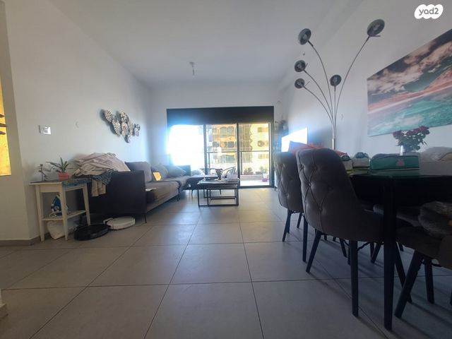 דירה, הקוממיות, הנביאים, בת ים