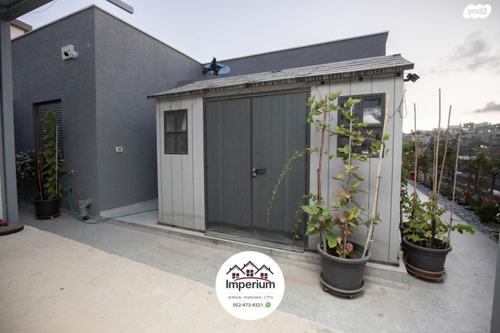 דו משפחתי, הר ארבל, אורנים, מעלות תרשיחא