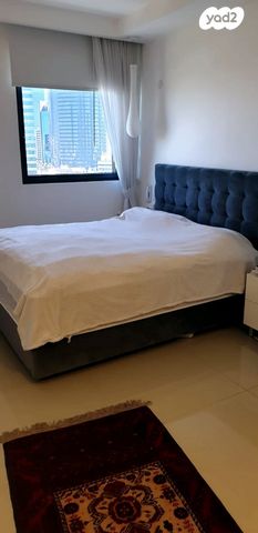 דירה, ניסים אלוני, צמרות איילון, פארק צמרת, תל אביב יפו