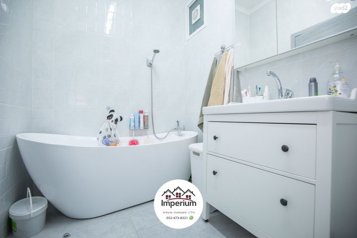 דו משפחתי, הר ארבל, אורנים, מעלות תרשיחא